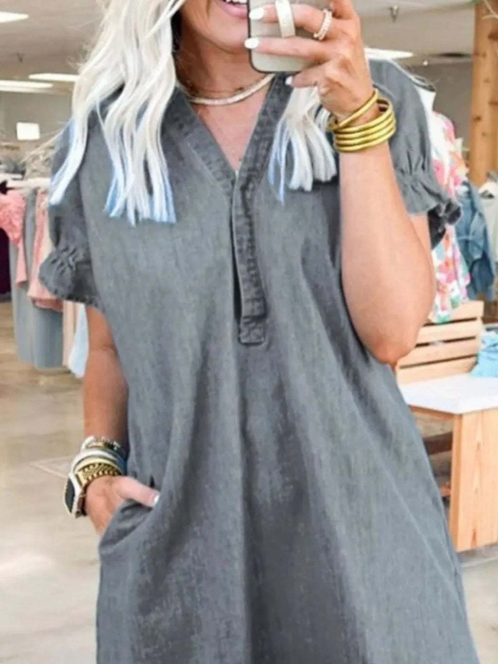 Full Size V-Neck Short Sleeve Denim Dress Plus Size b4964ba2-9a5b-45ca-9ae4-6152a1b6e331-Max-Origin