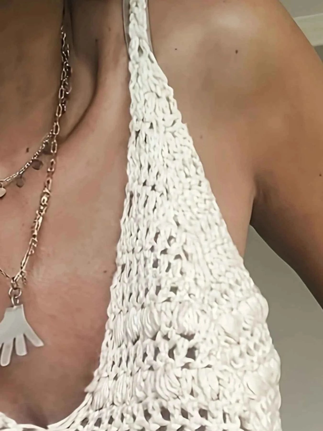 Crochet Knit V-Neck Sweater Vest b512bc73bf4e4541a7d7ce7058b59bb6-Max-Origin