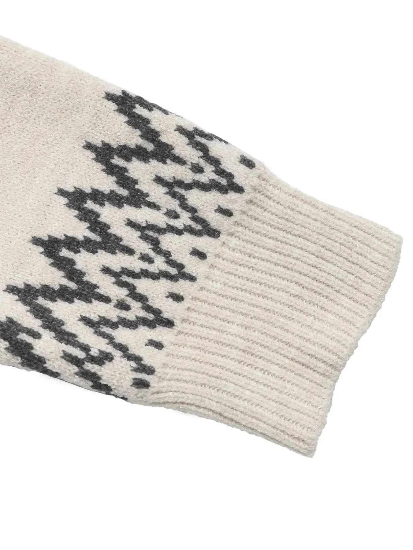 Nordic Fair Isle Pattern Round Neck Sweater b5ce211ec8284e45a11ab0d10bc9bcd2-Max-Origin