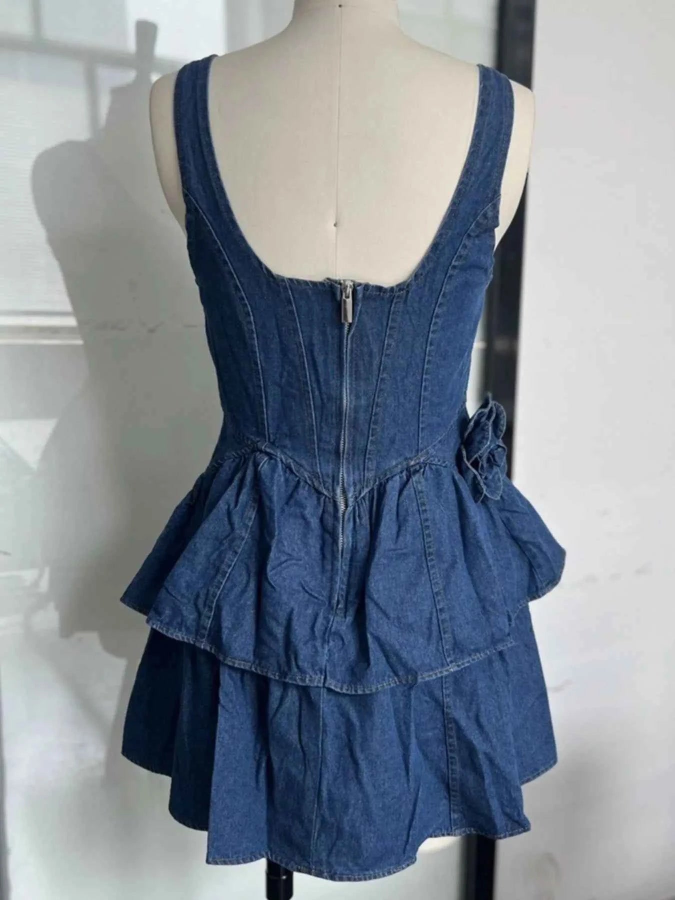 Ruffled Layered Scoop Neck Denim Dress b5ff9791-21a8-4466-9d31-3c219f1e4813-Max-Origin