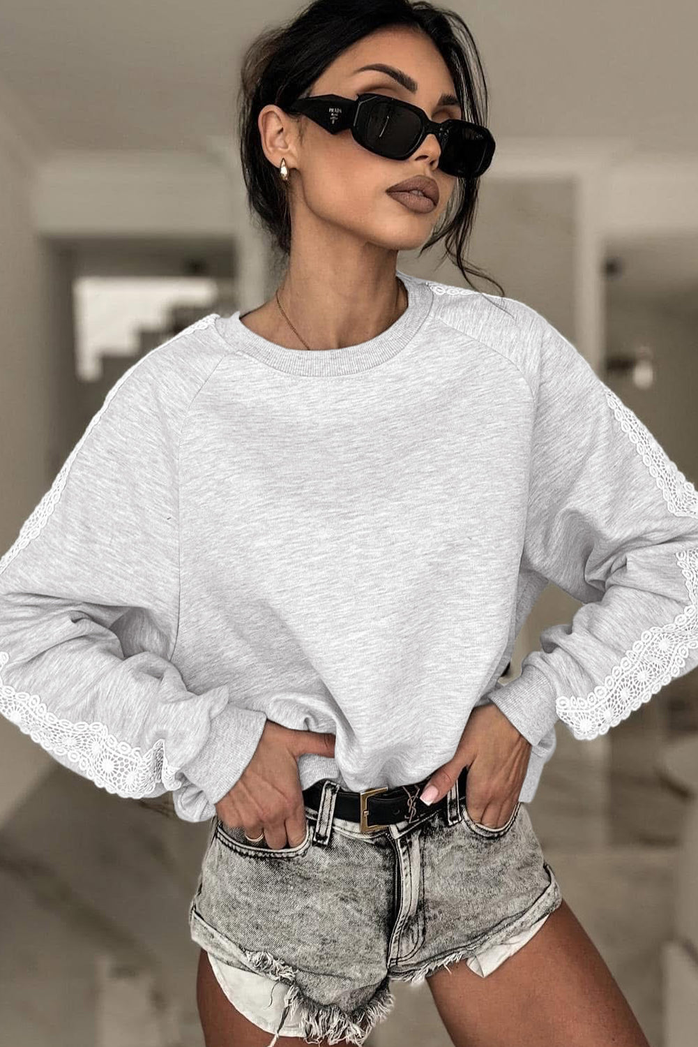 Light Grey Lace Applique Raglan Sleeve Crew Neck Sweatshirt b63302e684895fa1