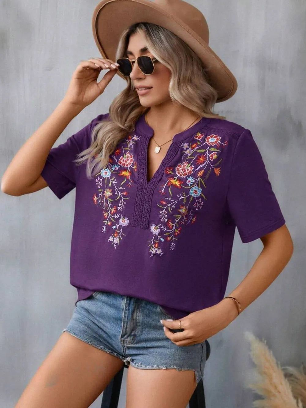 Embroidered Notched Short Sleeve T-Shirt b6635f87-b651-424e-becb-6e1628d47162-Max