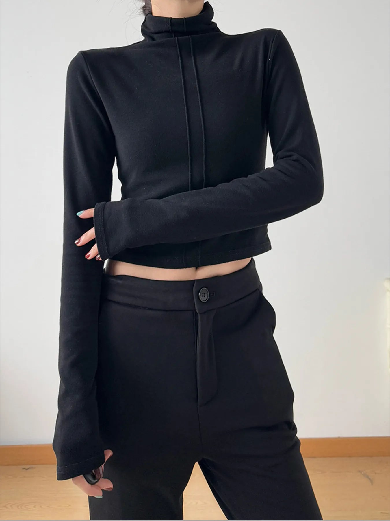 High Neck Long Sleeve Cropped T-Shirt Black b71848f94d71421ea31b349b357c80d3-Max-Origin