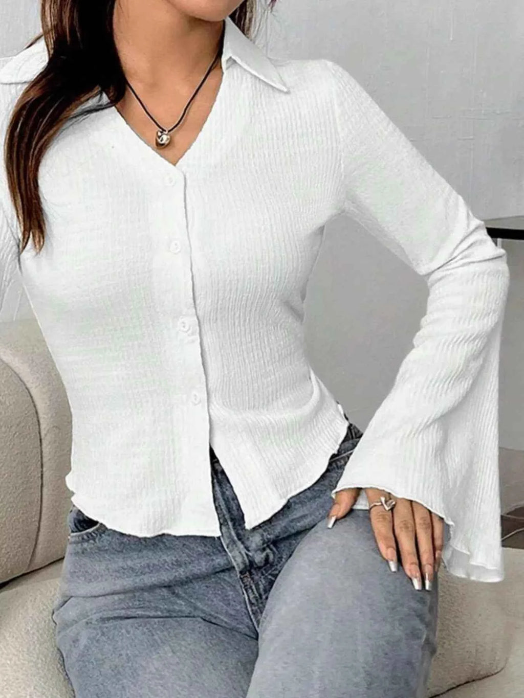 Button Up Flare Sleeve Shirt b7199004-3a72-4099-96ad-ee8144c56519-Max-Origin