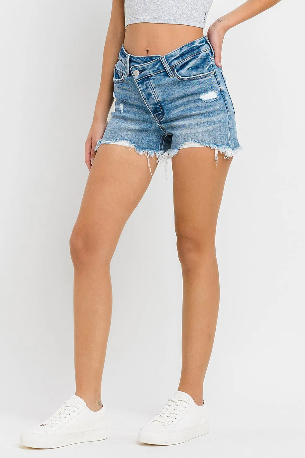 Lovervet Stepped Waist Raw Hem Denim Shorts Medium b7410b6a-450a-4ab7-b9e4-c141acbfbb68-Max