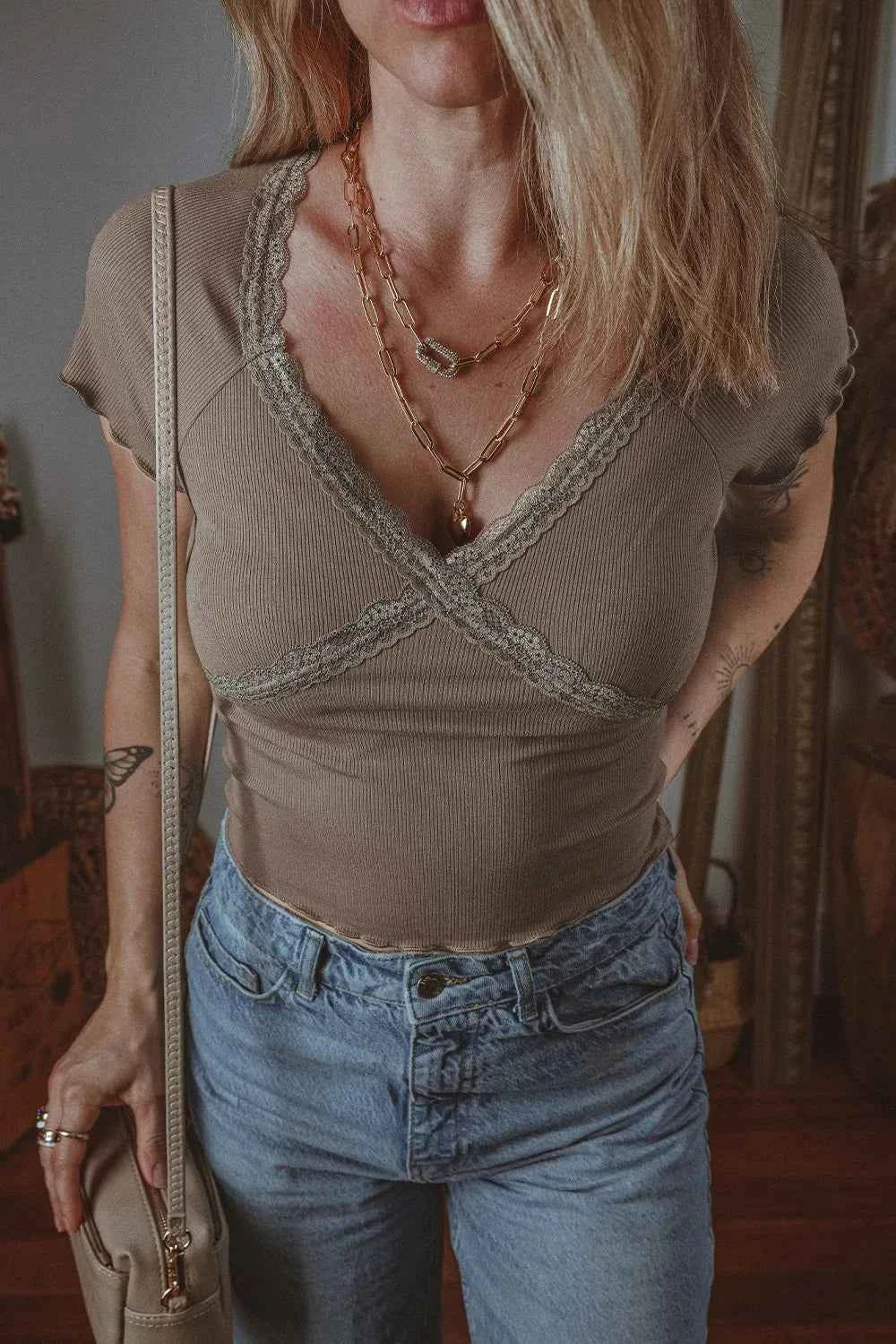 Lace Splicing Crisscross Slim V Neck T Shirt b74414d5-90b2-46bf-b05b-098e71686543-Max