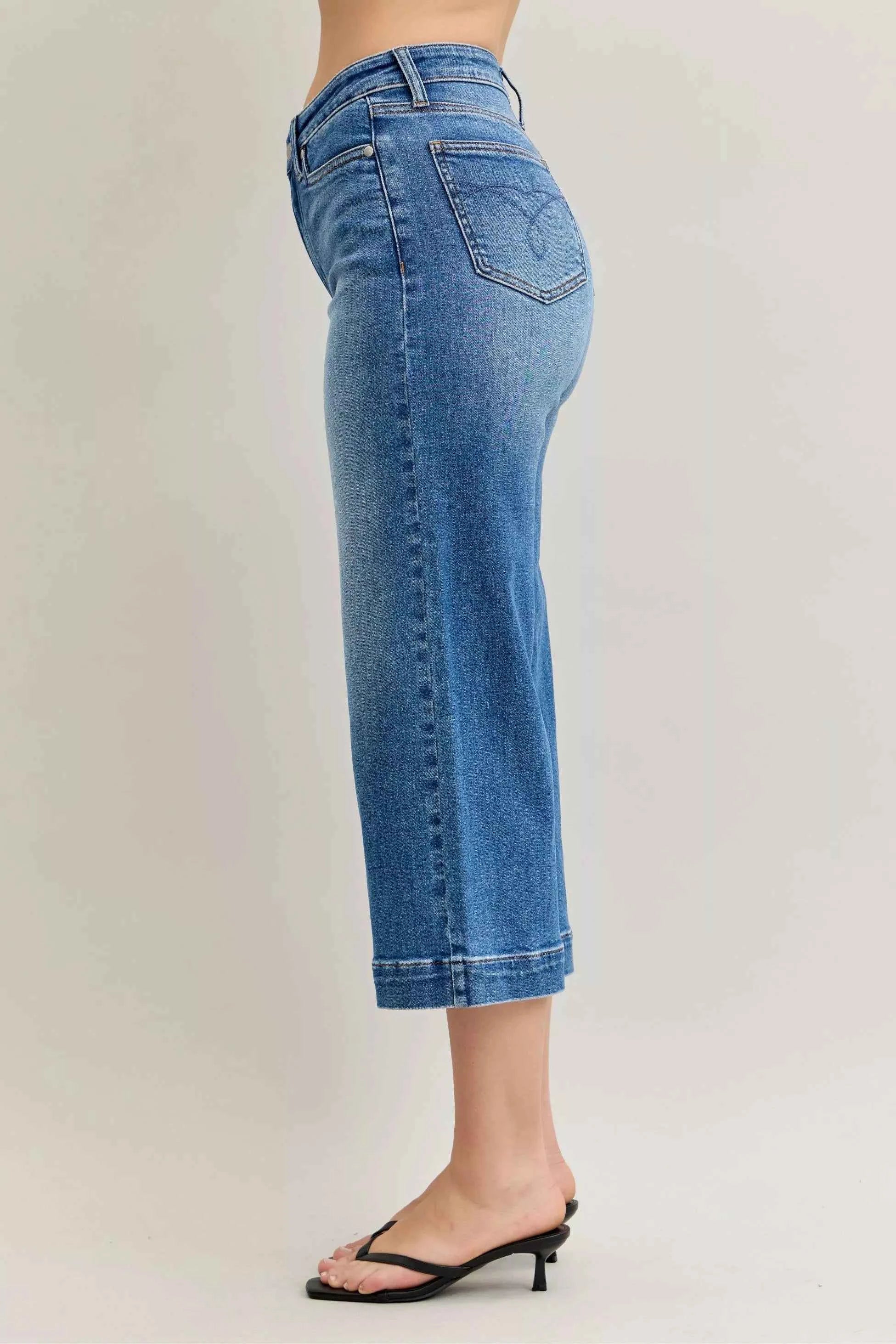 Judy Blue Mid Rise Crop Wide Leg Jeans b78687b1e02e483a8b2eb1a7754b0b4c-Max-Origin