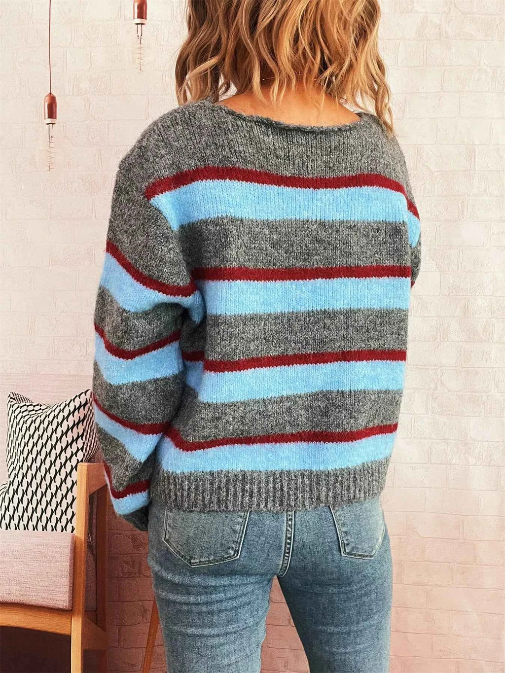Striped Round Neck Long Sleeve Sweater b78f5d6c4bfc4ddfa25955cd3d54a970-Max-Origin