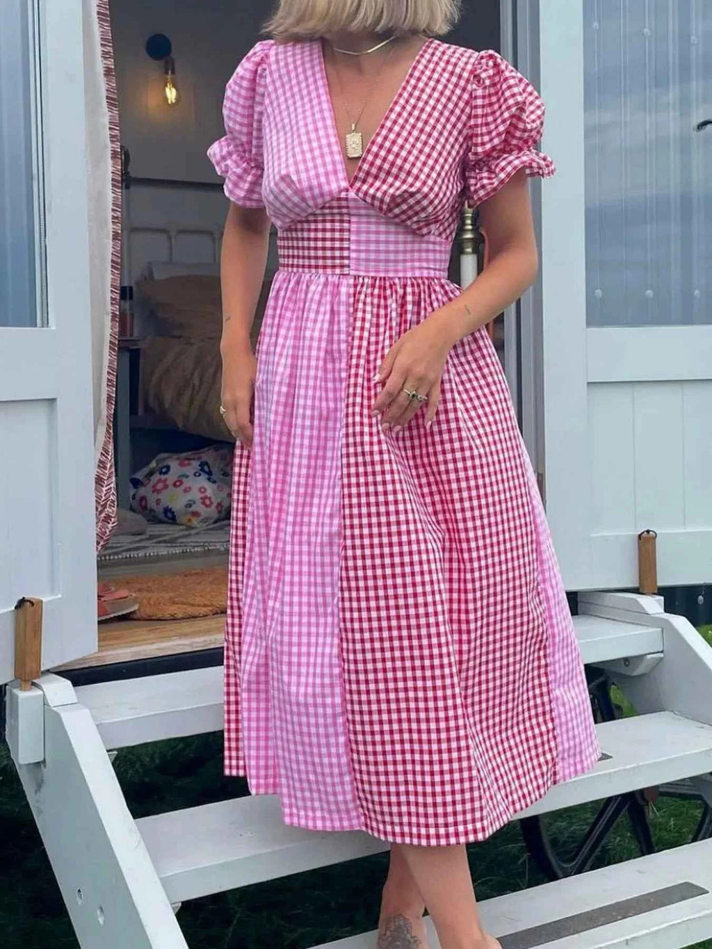 Plaid V-Neck Puff Sleeve Dress b82a3e05-eb53-45a0-87a7-2eb9f2f36365-Max-Origin