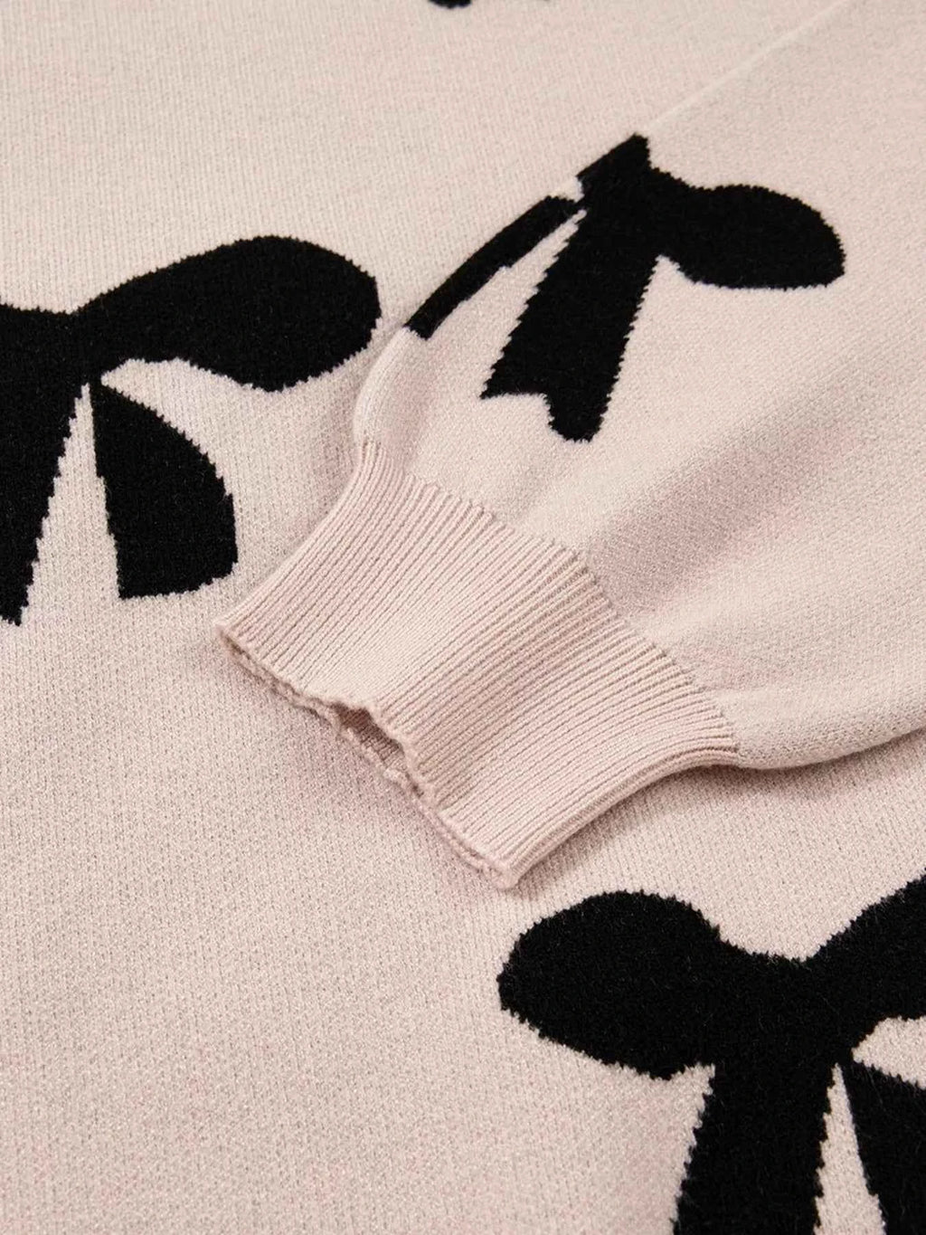 Pearl Embellished Bow Pattern Loose Sweater b8aa12d426c8425a8b1938b4dabfbf02-Max-Origin