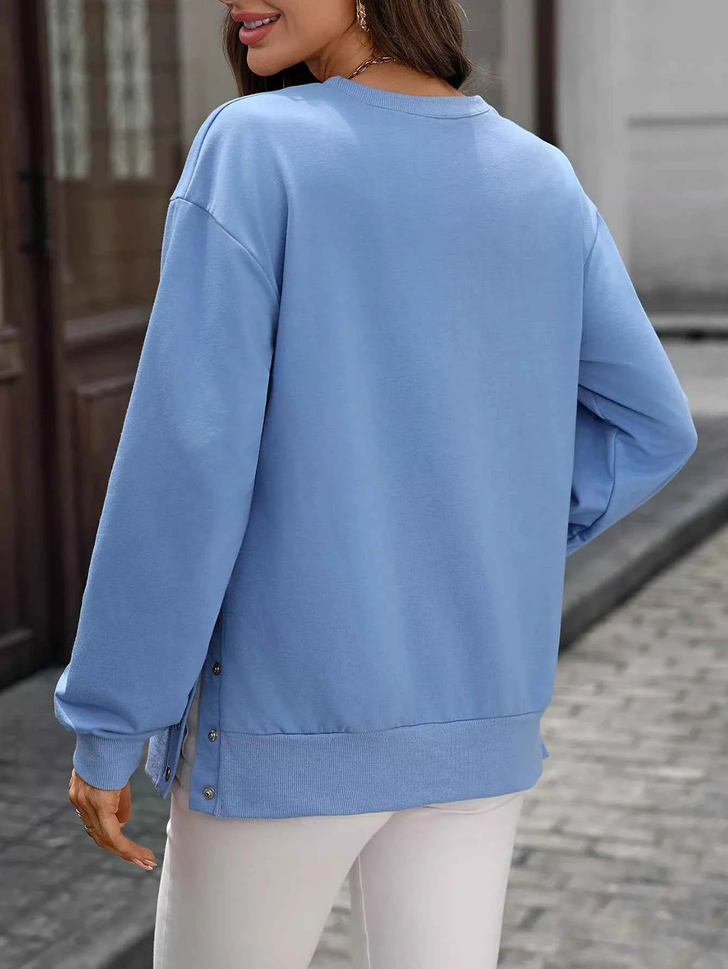Side Snap Round Neck Sweatshirt ba03ea74-badc-4062-8fed-9b4f691db771-Max-Origin