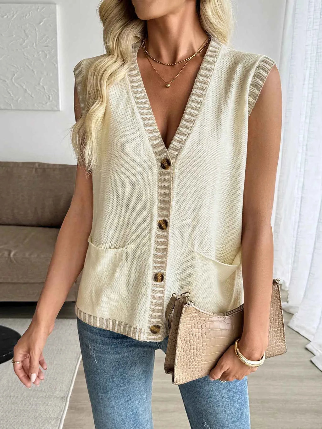 Button Up V-Neck Sweater Vest Off-white ba98f81048ae407bad4f916459211eac-Max-Origin