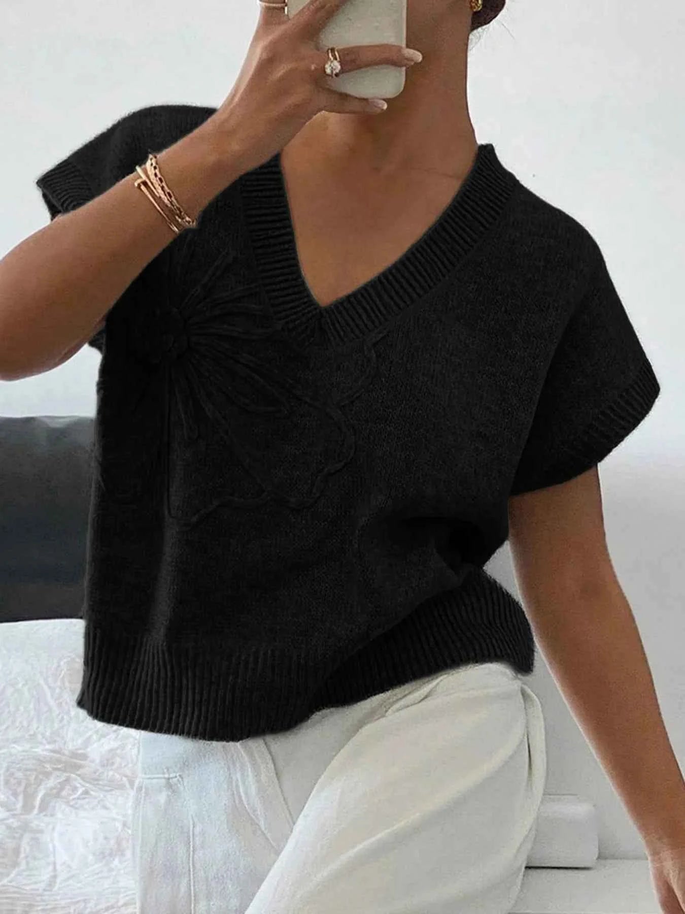 Ribbed Hem V-Neck Short Sleeve Sweater baa33a411a7f42458cc600a45d2d3a55-Max-Origin