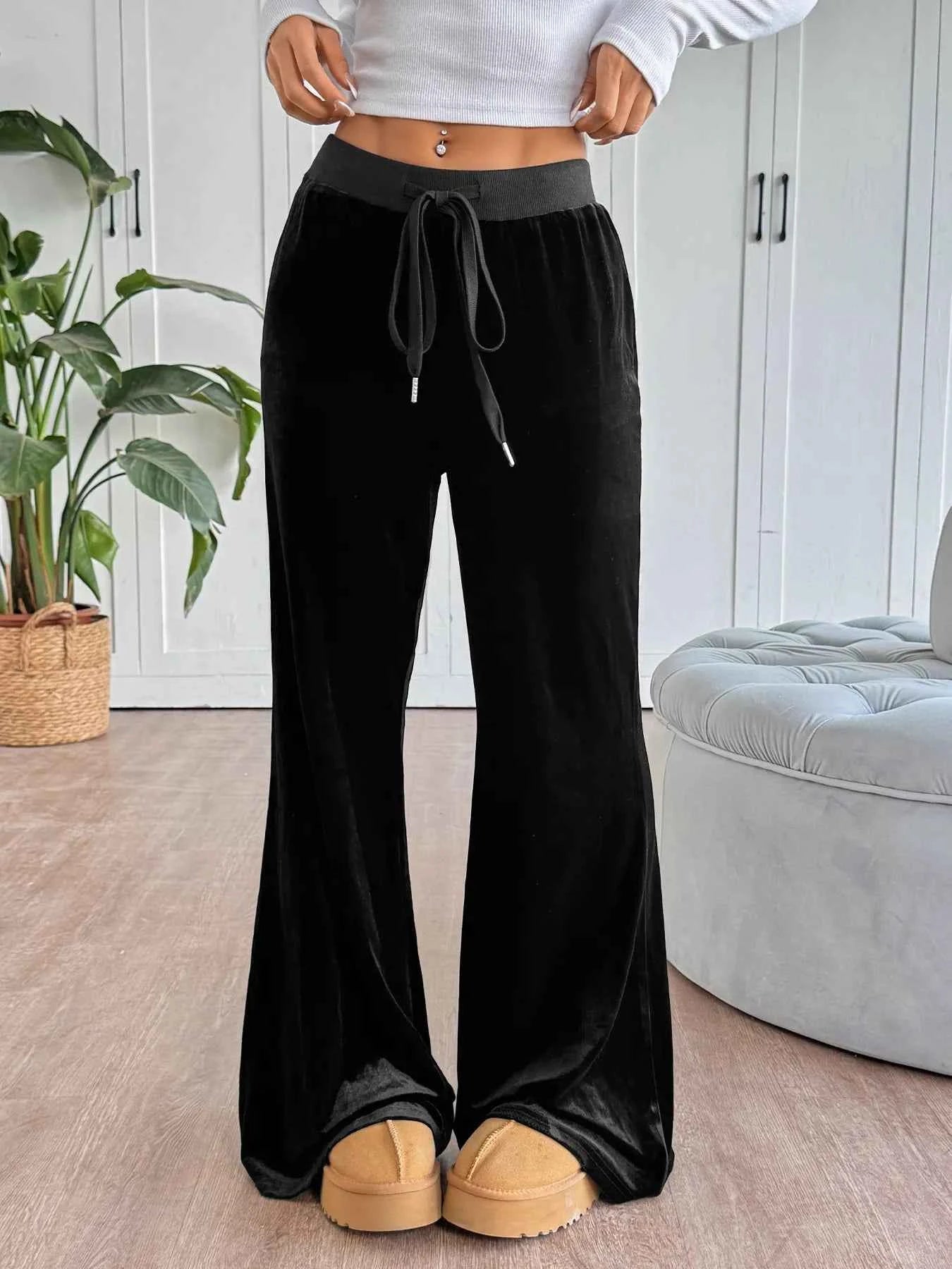 Wide-Leg Drawstring Pants bb8f07c29b6c4a4fb4b4e599c1fc705d-Max-Origin