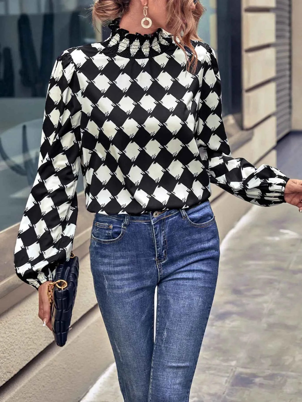 Checkered Pattern Balloon Sleeve Blouse Black bc49bf0b-9095-40e2-90e2-c59c8e6c339a-Max-Origin