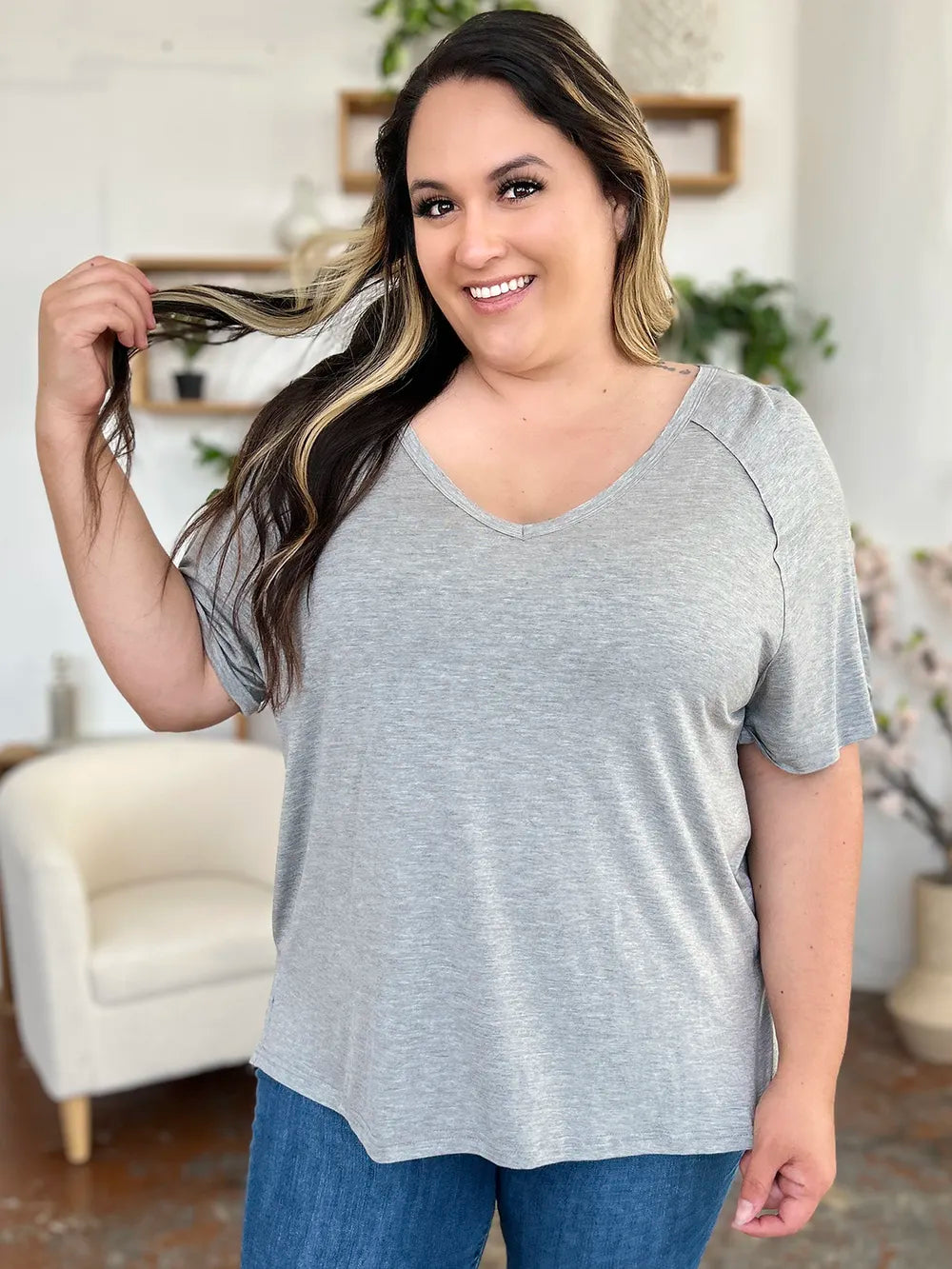 Basic Bae Full Size Bamboo Slit V-Neck Short Sleeve T-Shirt bc68918b-7b8c-4ee1-9645-f6522ac31aa7-Max