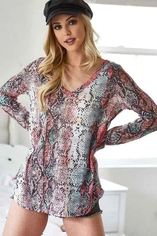 BiBi Snakeskin Print Low Gauge Hacci V Neck Top bca6aa89100b49cba4a8643850d1c035-Max-Origin