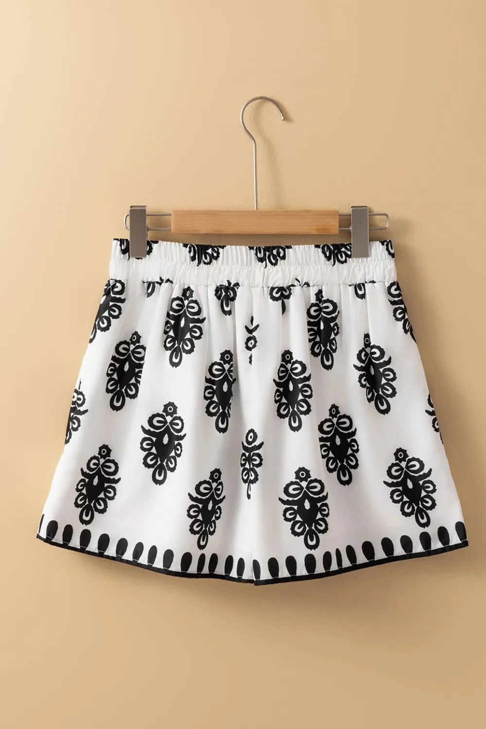 Tied Printed Shorts bcbece72-b10e-4fe9-b7a7-b56c33942734-Max-Origin