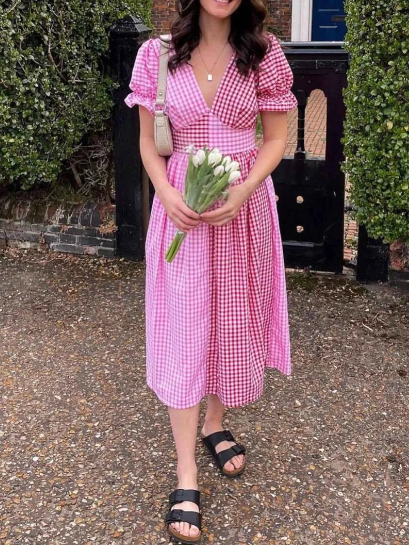 Plaid V-Neck Puff Sleeve Dress bccb7d04-724b-4be7-82a4-b913c9509e2a-Max-Origin