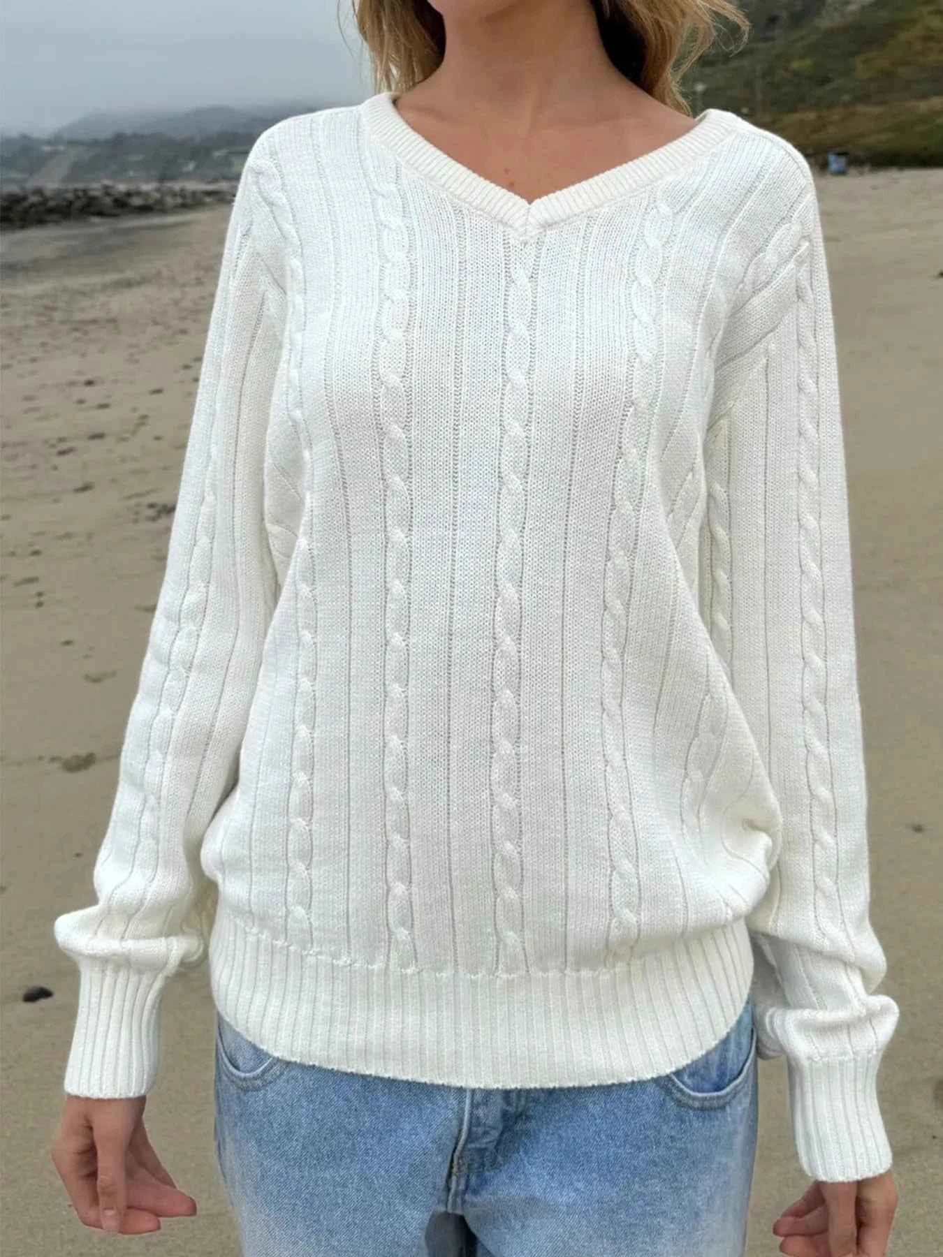 Cable Knit V-Neck Pullover Sweater be26d1ca870d49268389bfcc3cea7ffd-Max-Origin