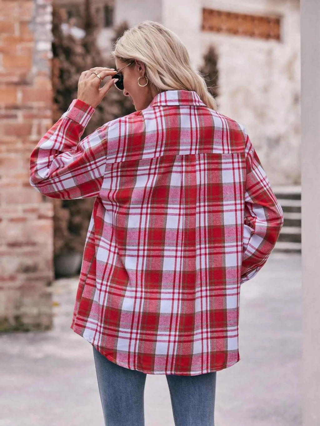 Plaid Button-Down Long Sleeve Shirt be6dbcf7dcfa4d56901741bcec1bc431-Max-Origin