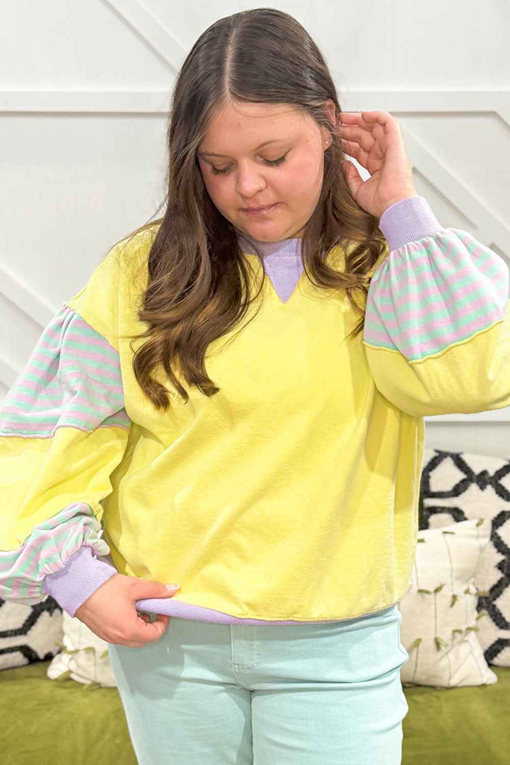 Yellow Striped Colorblock Patchwork Plus Size Pullover Sweatshirt bec69b99152a027a