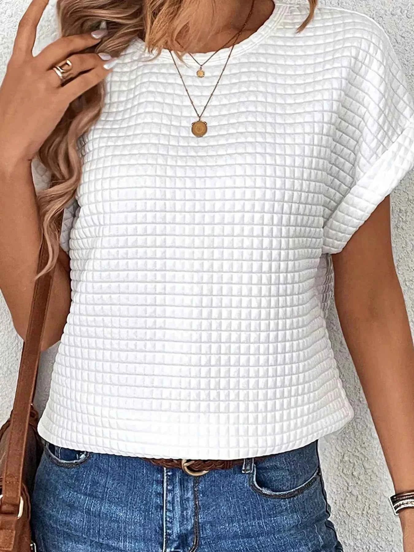 Plus Size Textured Round Neck Short Sleeve Top White bfc89cd1529349fca372f2cd9480b724-Max-Origin