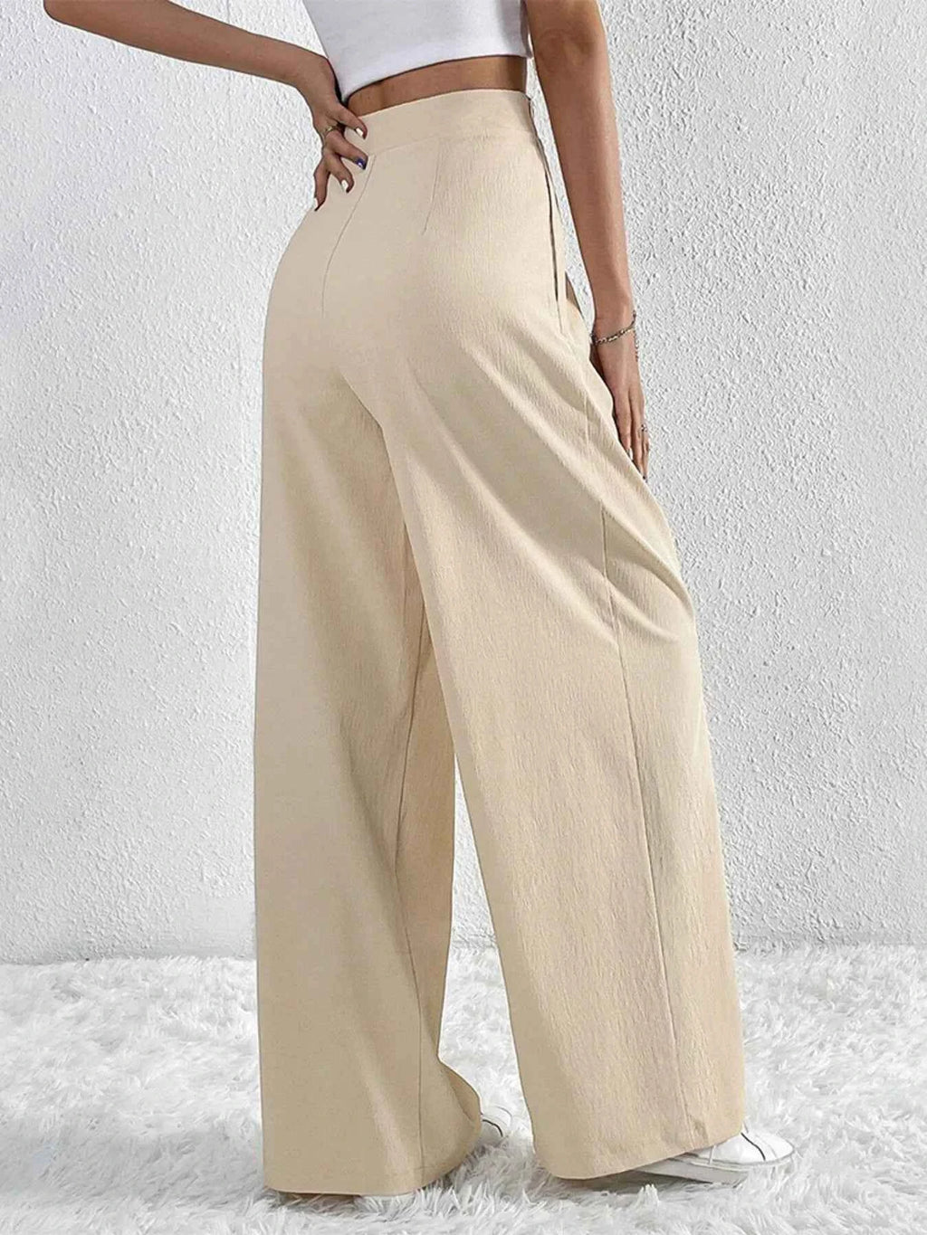 V-Waisted Ruched Front Wide Leg Pants c2d5dd947c37498d851b189943163044-Max-Origin