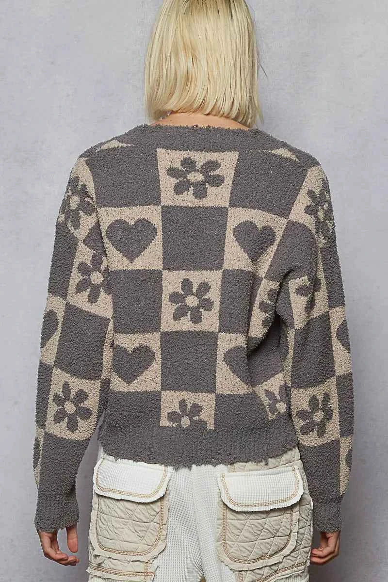 POL V-Neck Heart Pattern Checkered Sweater c449b05a-6bc2-4997-a6cf-3bf5e325c1f5-Max-Origin