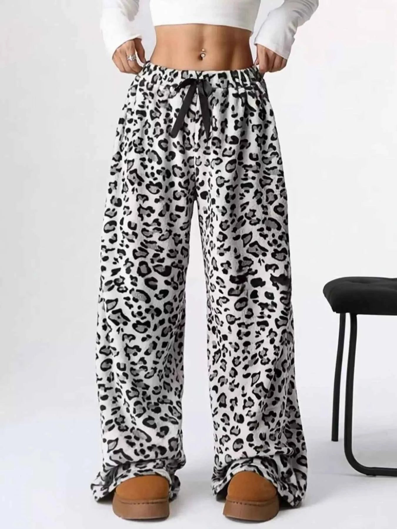 Leopard Wide Leg Pants White c47add97-cbc1-4899-be9d-54c9f2247794-Max-Origin