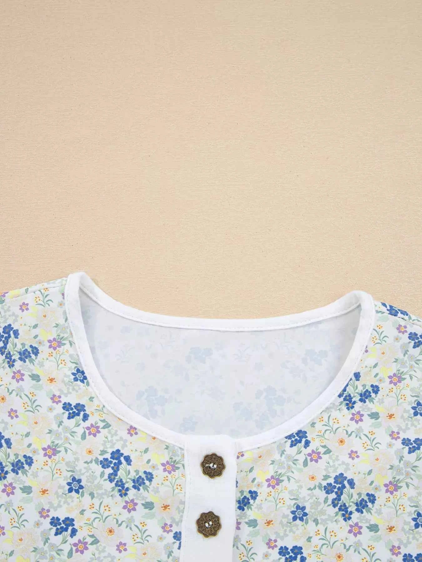 Floral Print Henley Button 3/4 Sleeve Blouse c4db9dda73c448c599fa76fe9e3dfb5d-Max-Origin