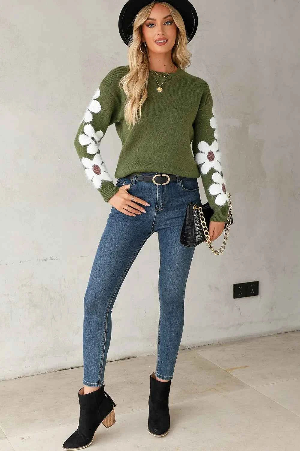 Flower Round Neck Long Sleeve Sweater c4e12960-e8ce-47c4-be1d-c93a4f39fdf6-Max