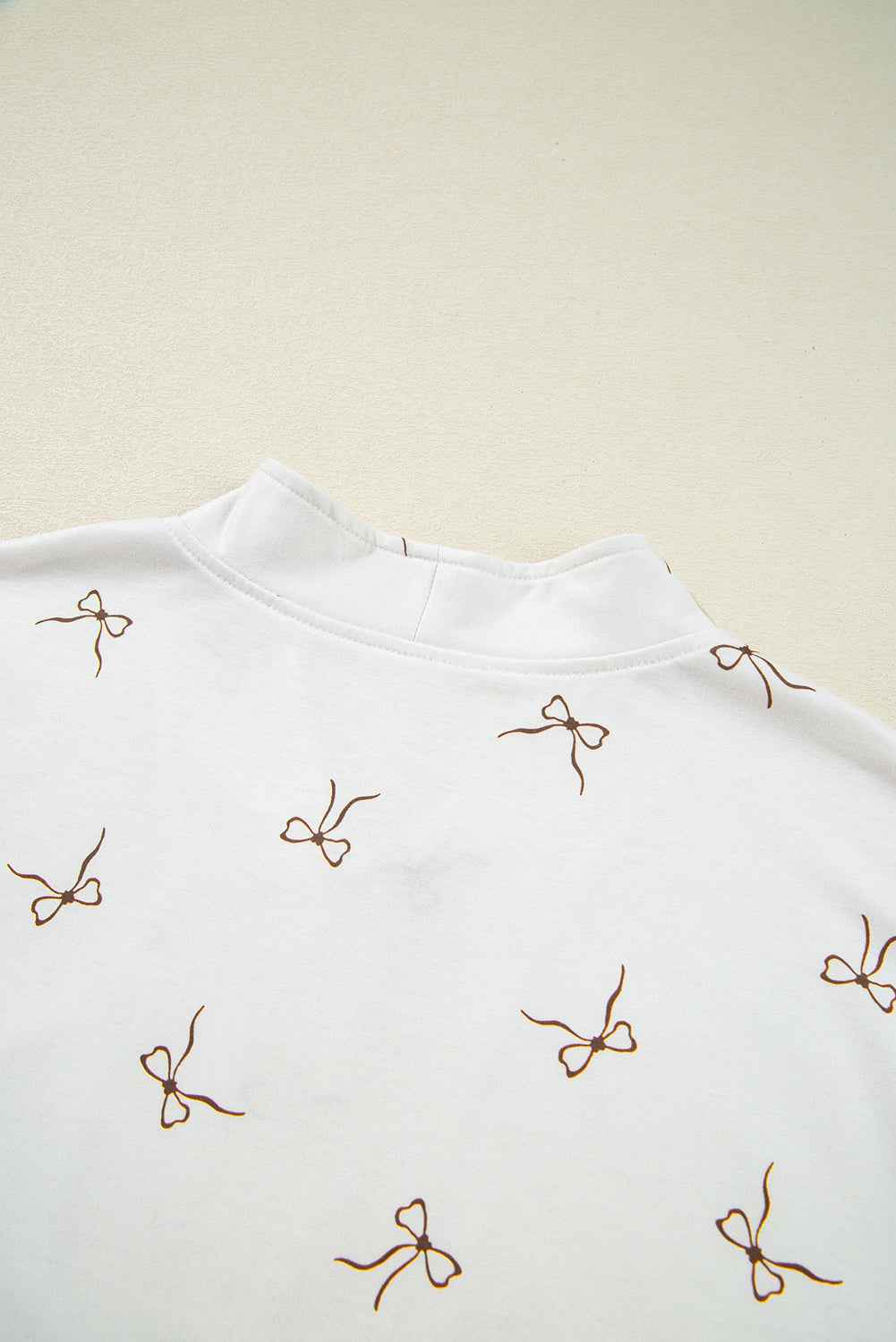 Beige Bow Print Half Zip Tank Top and Shorts Set c58c1db172d0d0e3