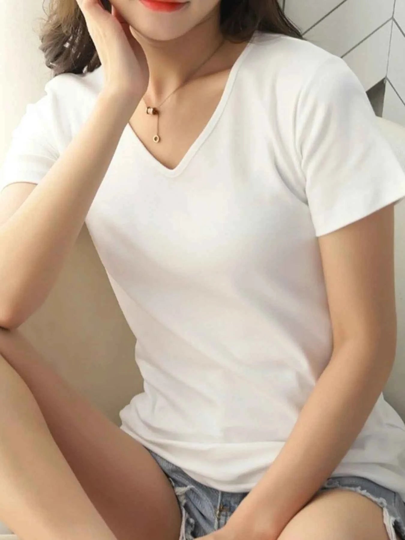 V-Neck Short Sleeve T-Shirt c6126e3b-b536-490b-8d89-9365b0836981-Max-Origin