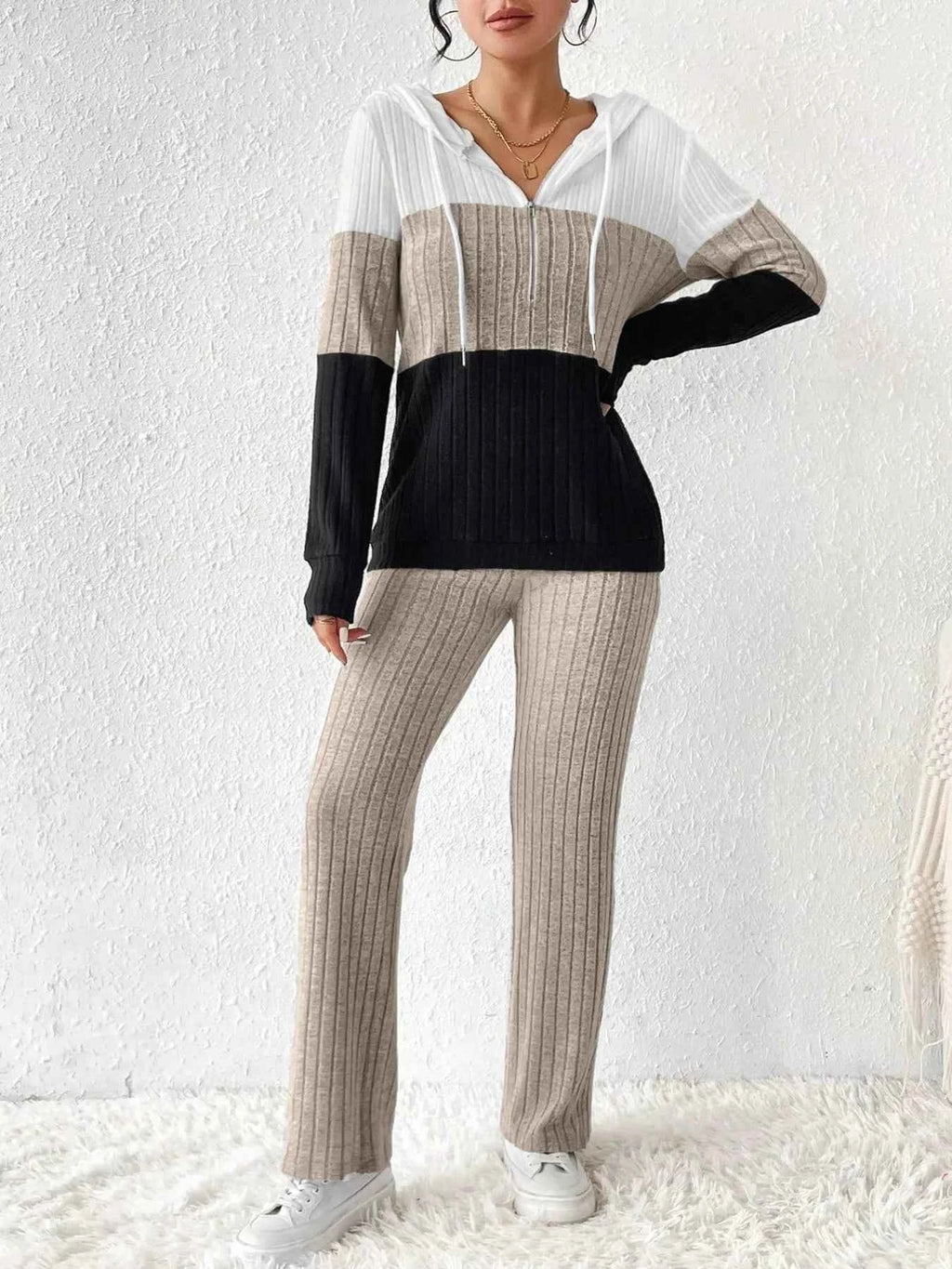 Color Block Half Zip Hooded Top and Pants Set c636f858d3cb4e609688b5a3abed2631-Max-Origin