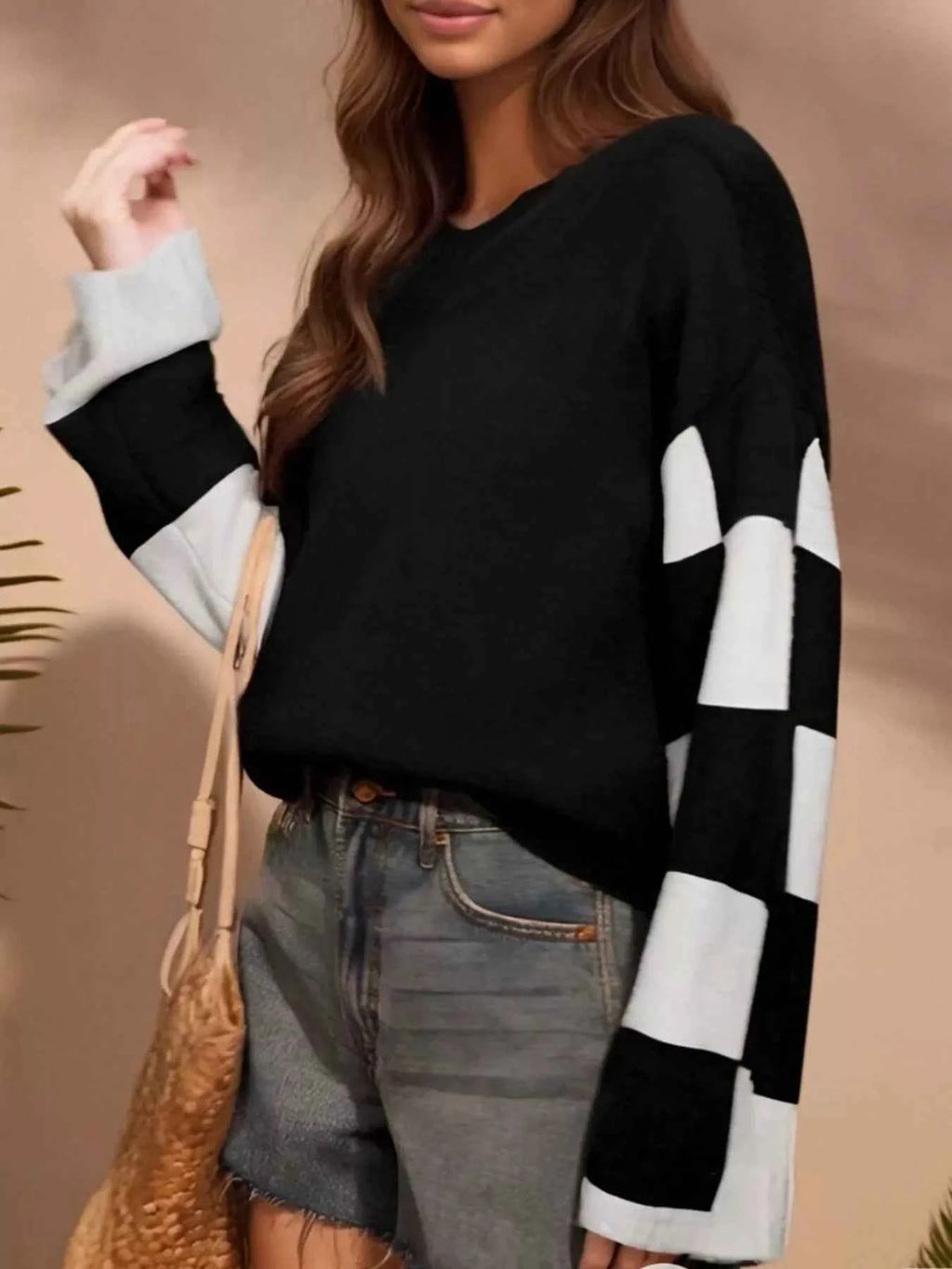 Color Block Long Sleeve Sweater c69dfbb3-0430-4022-8729-ee3963c83f1f-Max-Origin