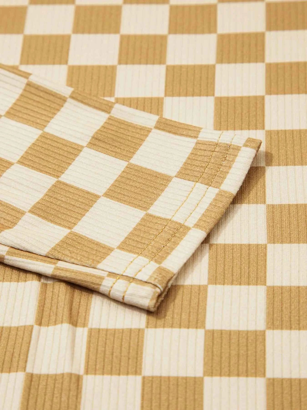 Check Pattern Turtleneck Slim Long Sleeve Tee c6dac40f8e824af69ced87c5532586a1-Max-Origin