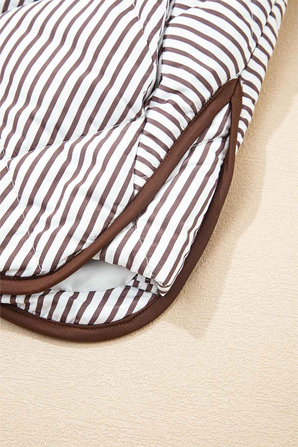 Black Striped Snap Button Scalloped Hem Winter Vest c7b5c89cc6701f24