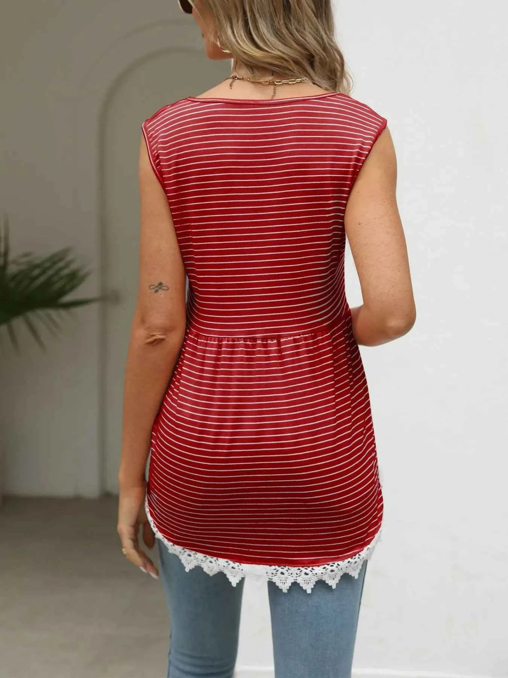 Lace Trim Sleeveless Babydoll Tank Top c88d84fb-6508-48cb-9ffa-320804740439-Max-Origin