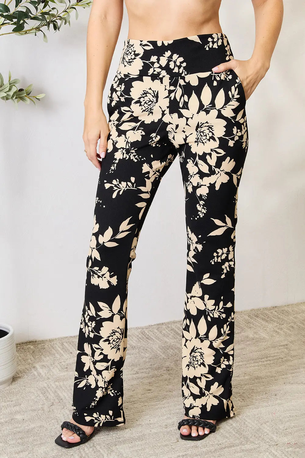 Heimish Full Size High Waist Floral Flare Pants c96761b5ef9a4e3b801584d383a7e46c-Max