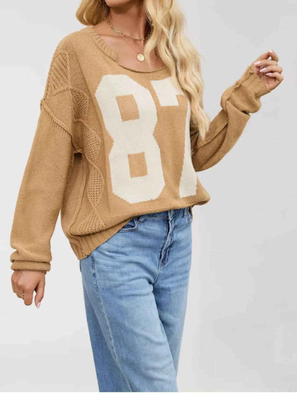 Number 81 Oversized Cable Knit Sweater ca6955e3-8ec3-4511-8485-c3f32b3ab98d-Max-Origin