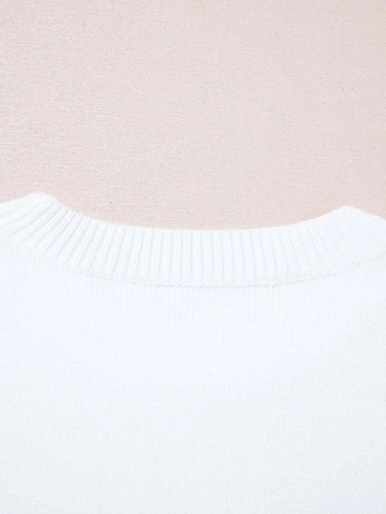 Letter Contrast Hem Round Neck Sweater caf9c9dc-4b15-42ee-9ac0-7eba56930f00-Max-Origin