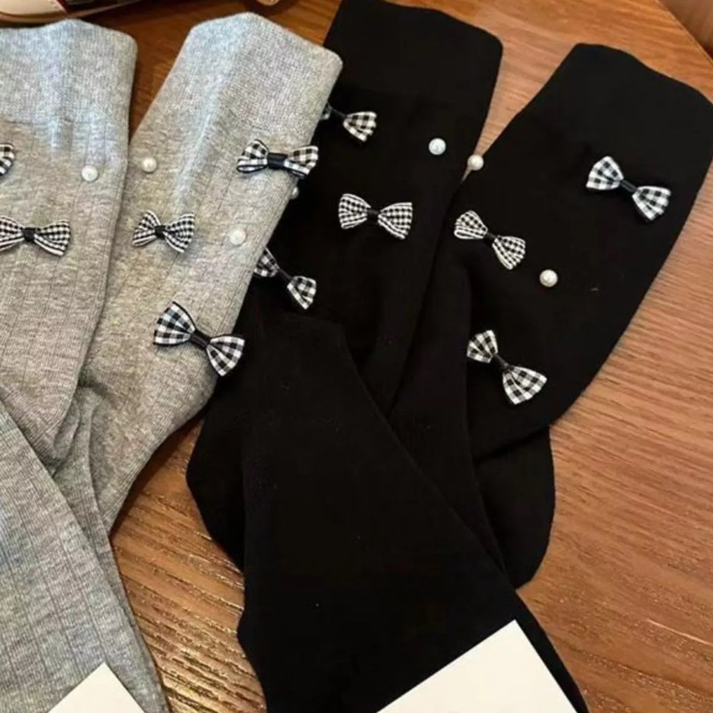 Pearl Detail Bow Crew Socks cbe9ea22-c2d2-4b27-9253-91b635886c2b-Max-Origin