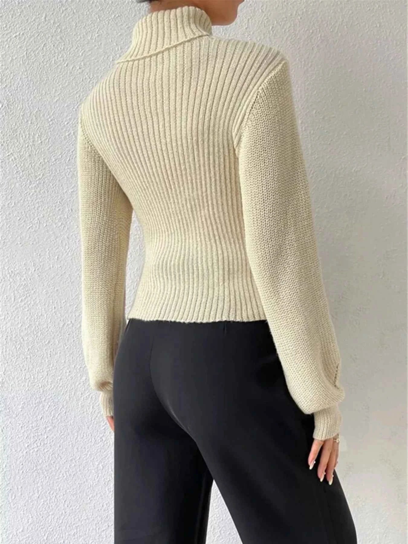 Cutout Front Turtleneck Long Sleeve Sweater cbeabaa0f09f429998d070e476da0615-Max-Origin