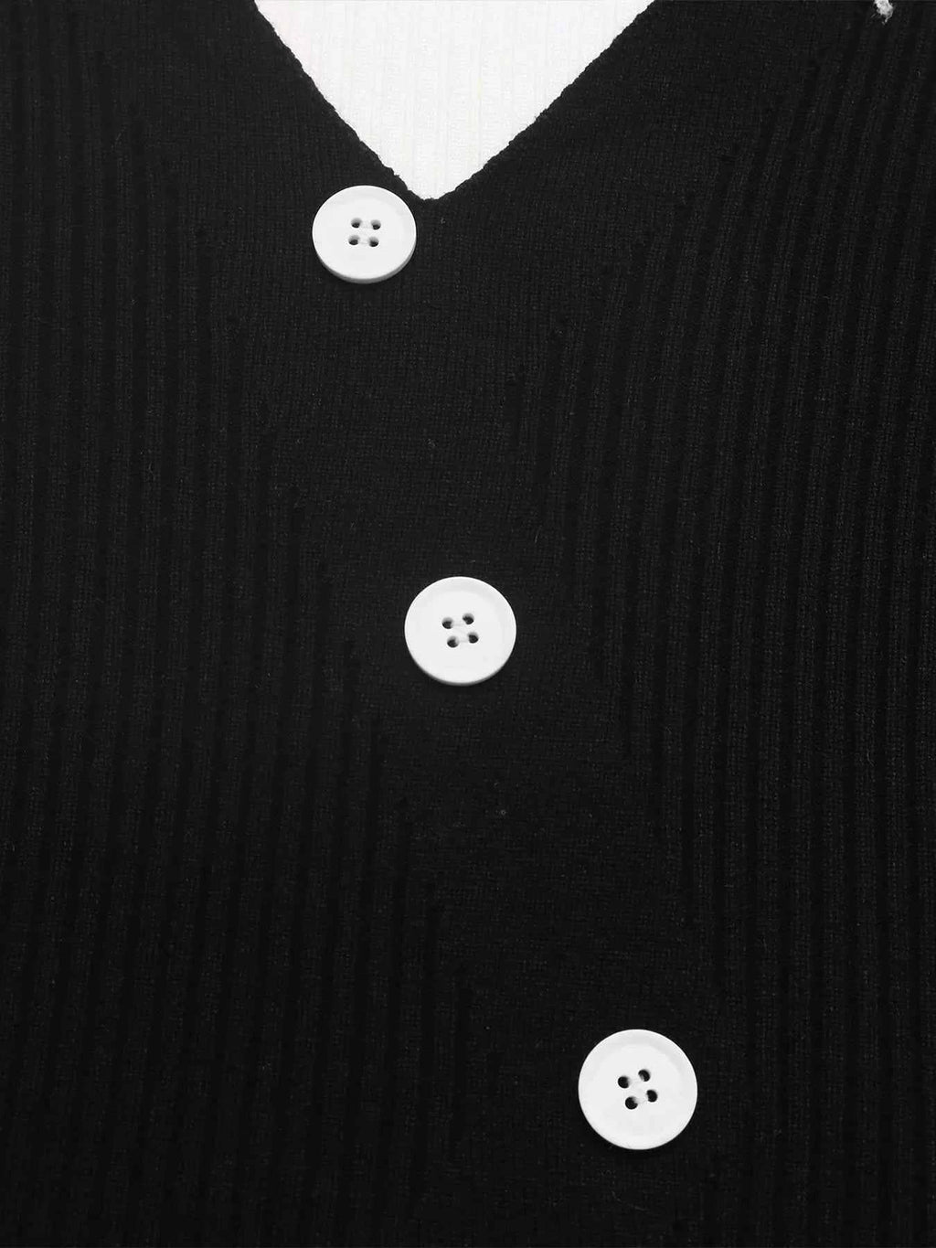 Color Block V-Neck Sweater cc1b56b86d4545cc8e616cd96db4cf53-Max-Origin