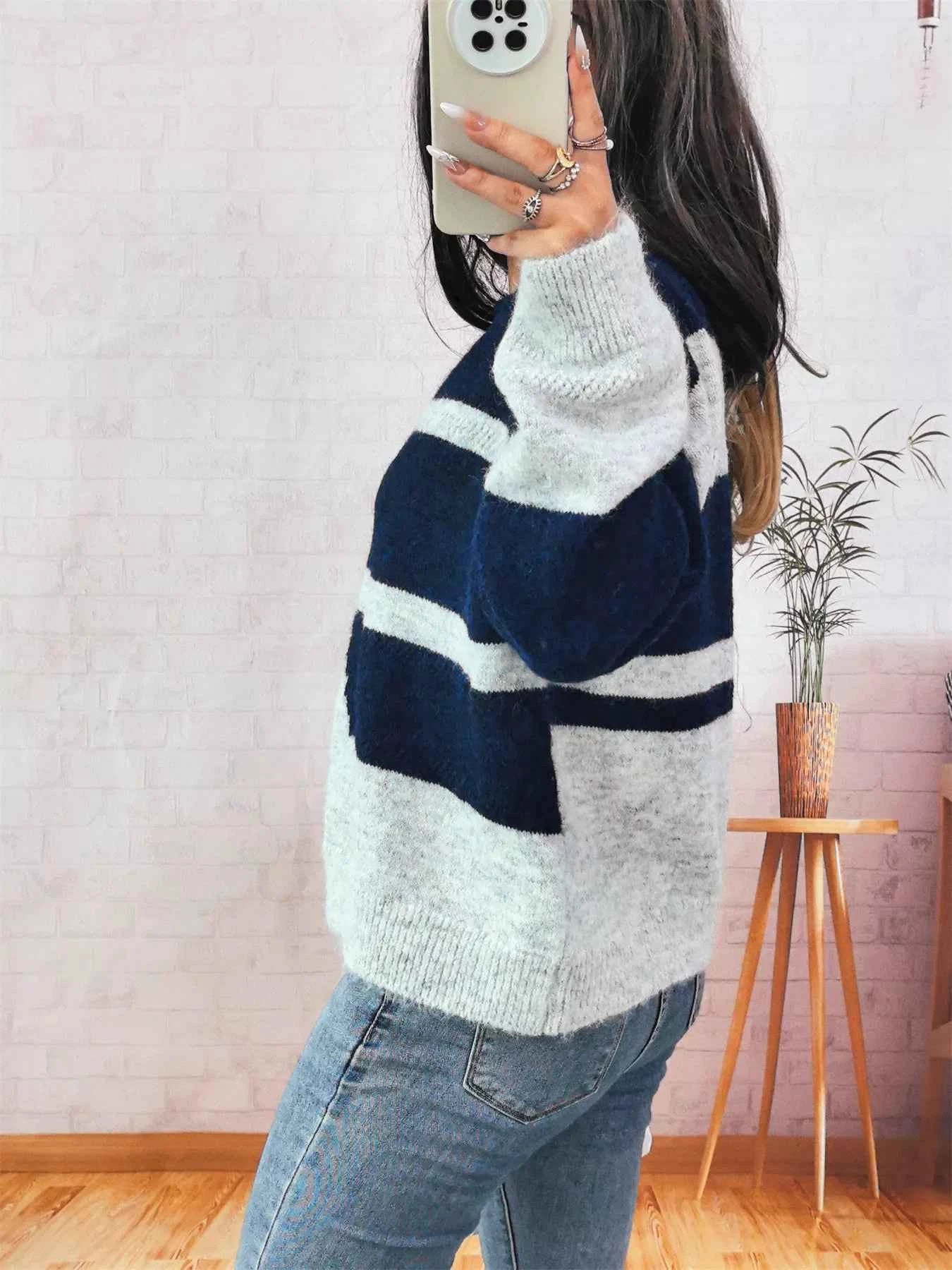 Color Block Round Neck Sweater cc4bbc8e31b84b6b97e5d2c109f4dfac-Max-Origin
