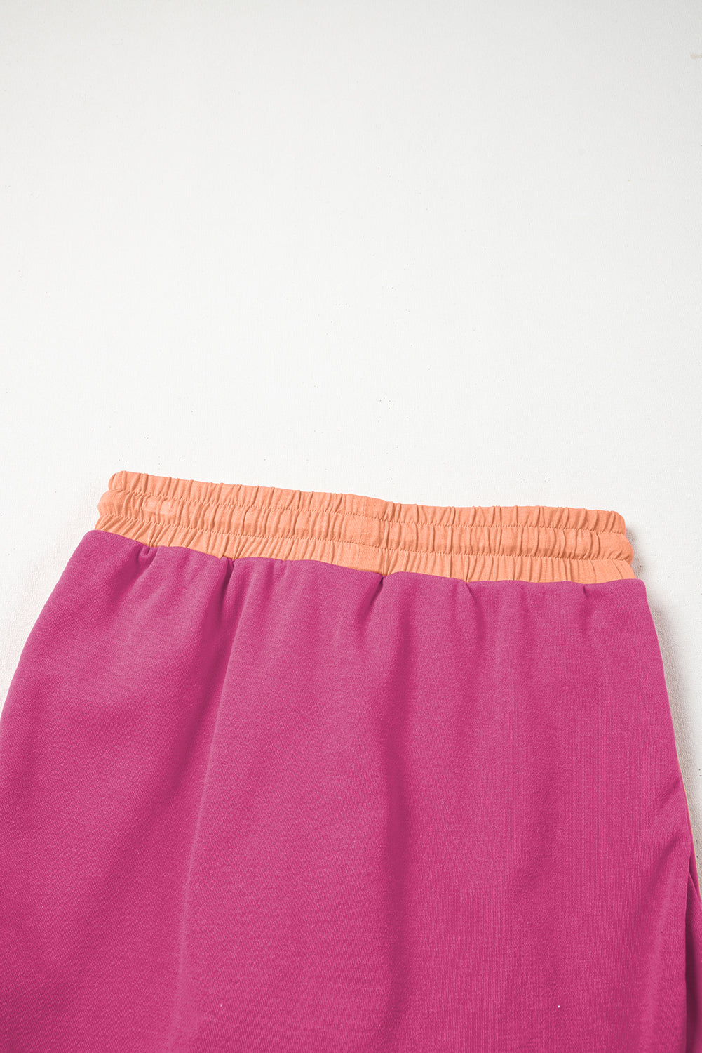 Rose Red Contrast Trim Loose Pullover and Lace-up Waist Shorts Set ccebff30fda984a9