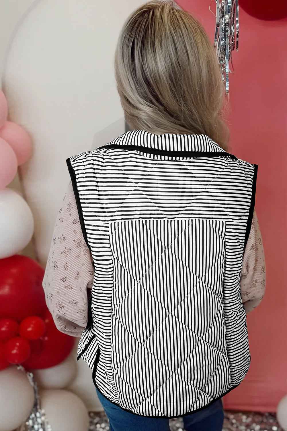 Black Striped Snap Button Scalloped Hem Winter Vest cd05c18518e0b48d