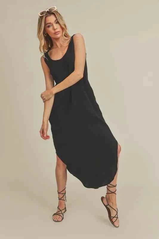 Aemi + Co Round Neck Midi Tank Dress with Pockets cd1817f1-9acc-47d6-a11b-c4ec97b4495e-Max