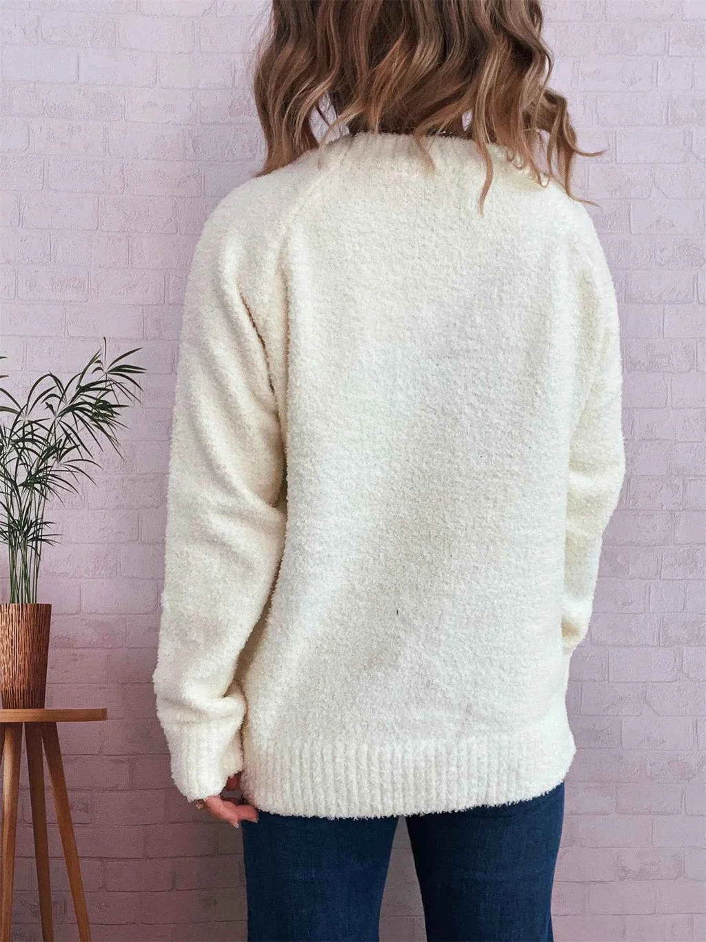 Round Neck Raglan Sleeve Sweater ce9db01fe2c04bfaac3a56c18ba2de0c-Max-Origin